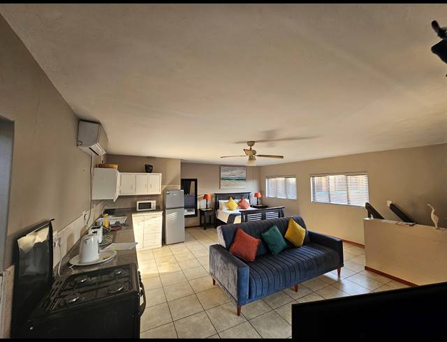 0.5 BEDROOM APARTMENT TO LET IN SHAKAS ROCK